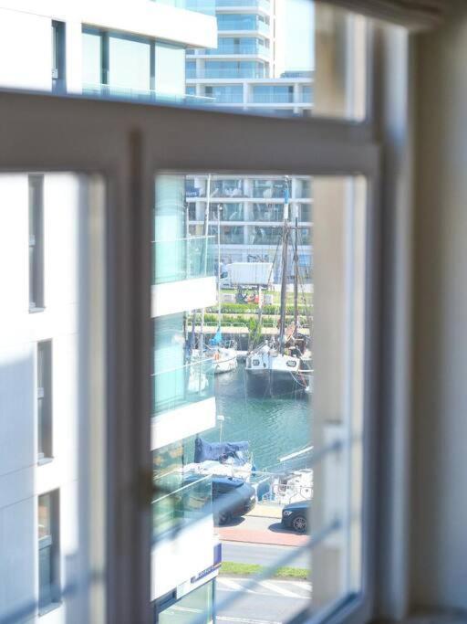 Hugo By The Harbor, Light-Filled And Centrally Located Apartment - Free Parking ออสเทนด์ ภายนอก รูปภาพ